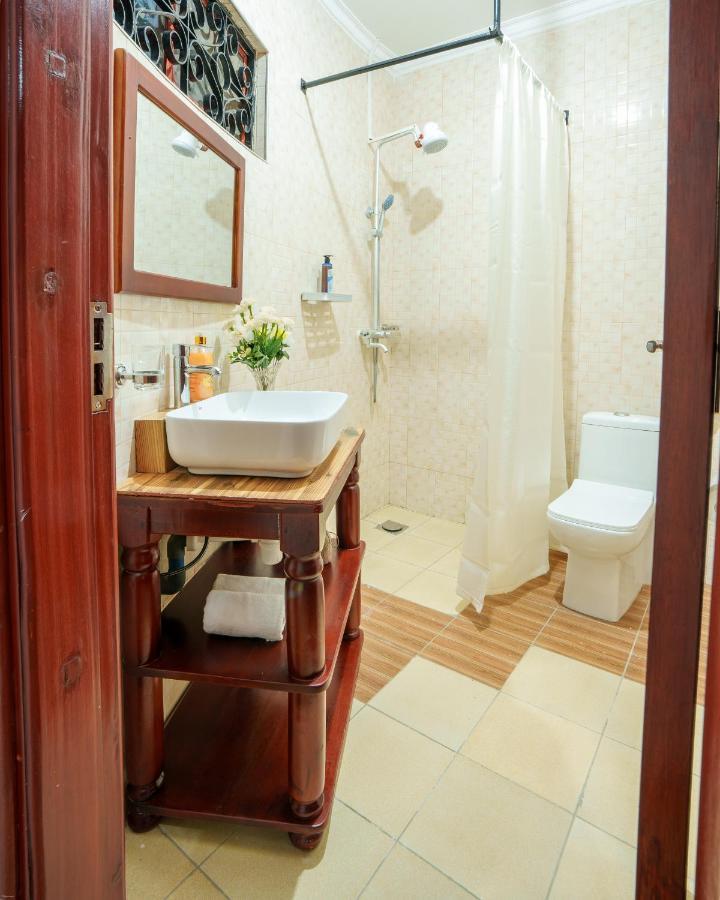 Sprunger Avenue - Tulia Homes Moshi Esterno foto