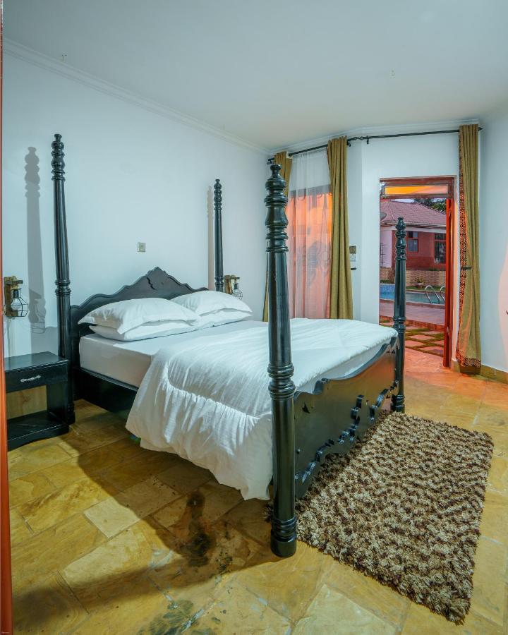 Sprunger Avenue - Tulia Homes Moshi Esterno foto