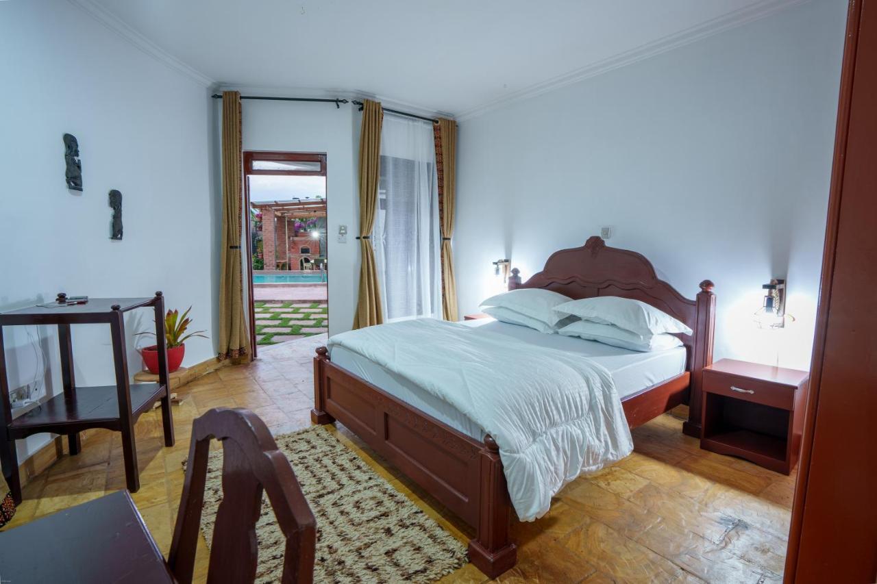 Sprunger Avenue - Tulia Homes Moshi Esterno foto