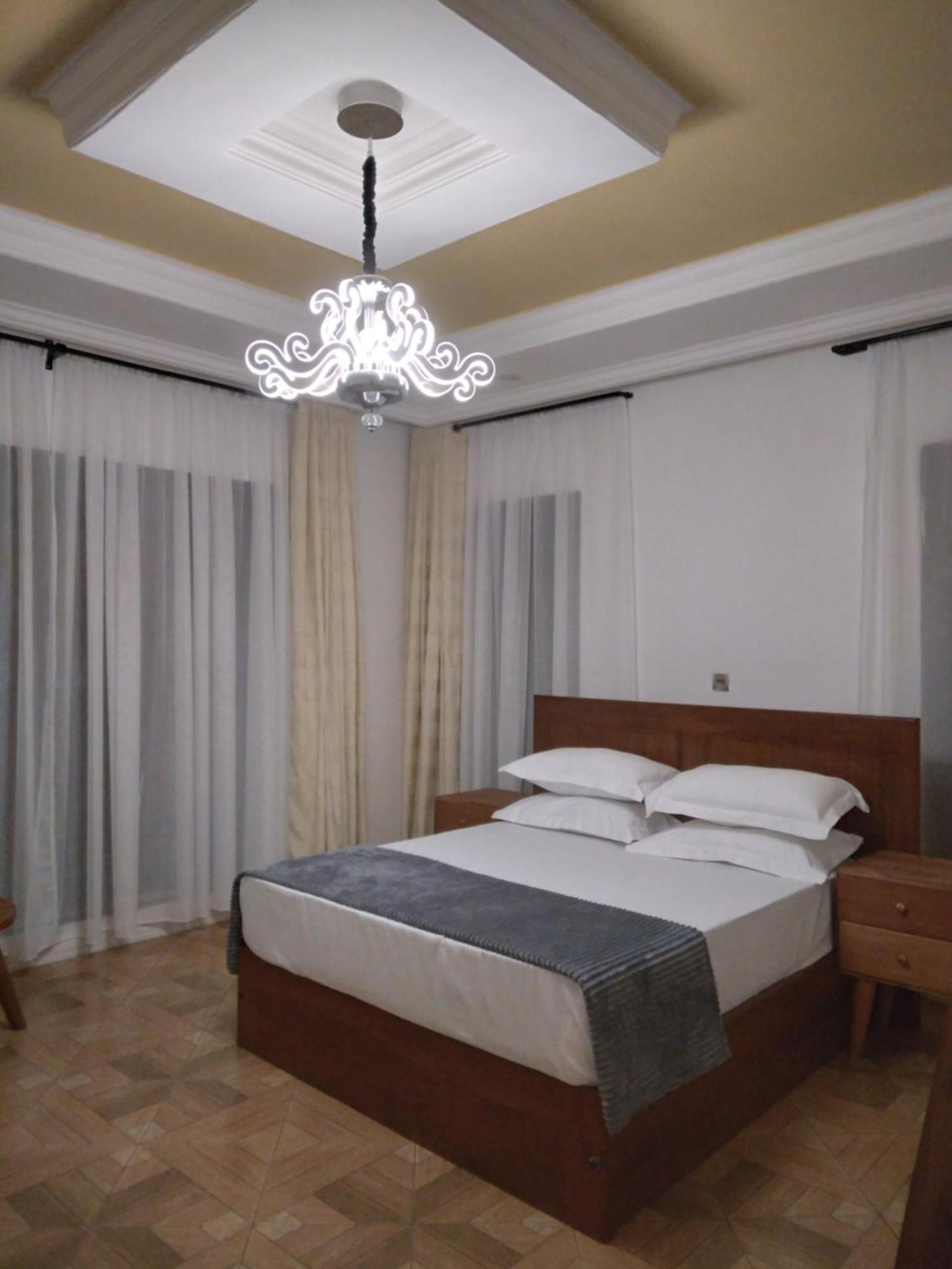 Sprunger Avenue - Tulia Homes Moshi Esterno foto