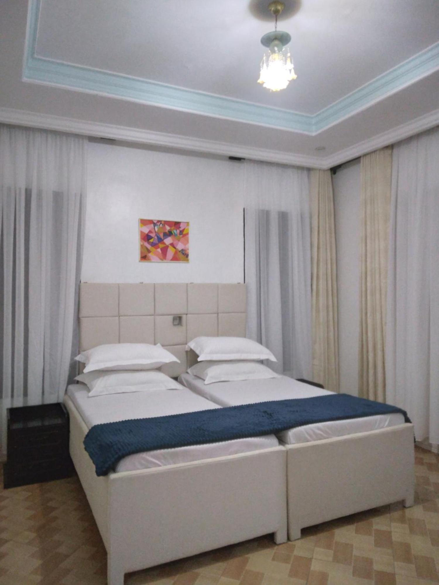 Sprunger Avenue - Tulia Homes Moshi Esterno foto