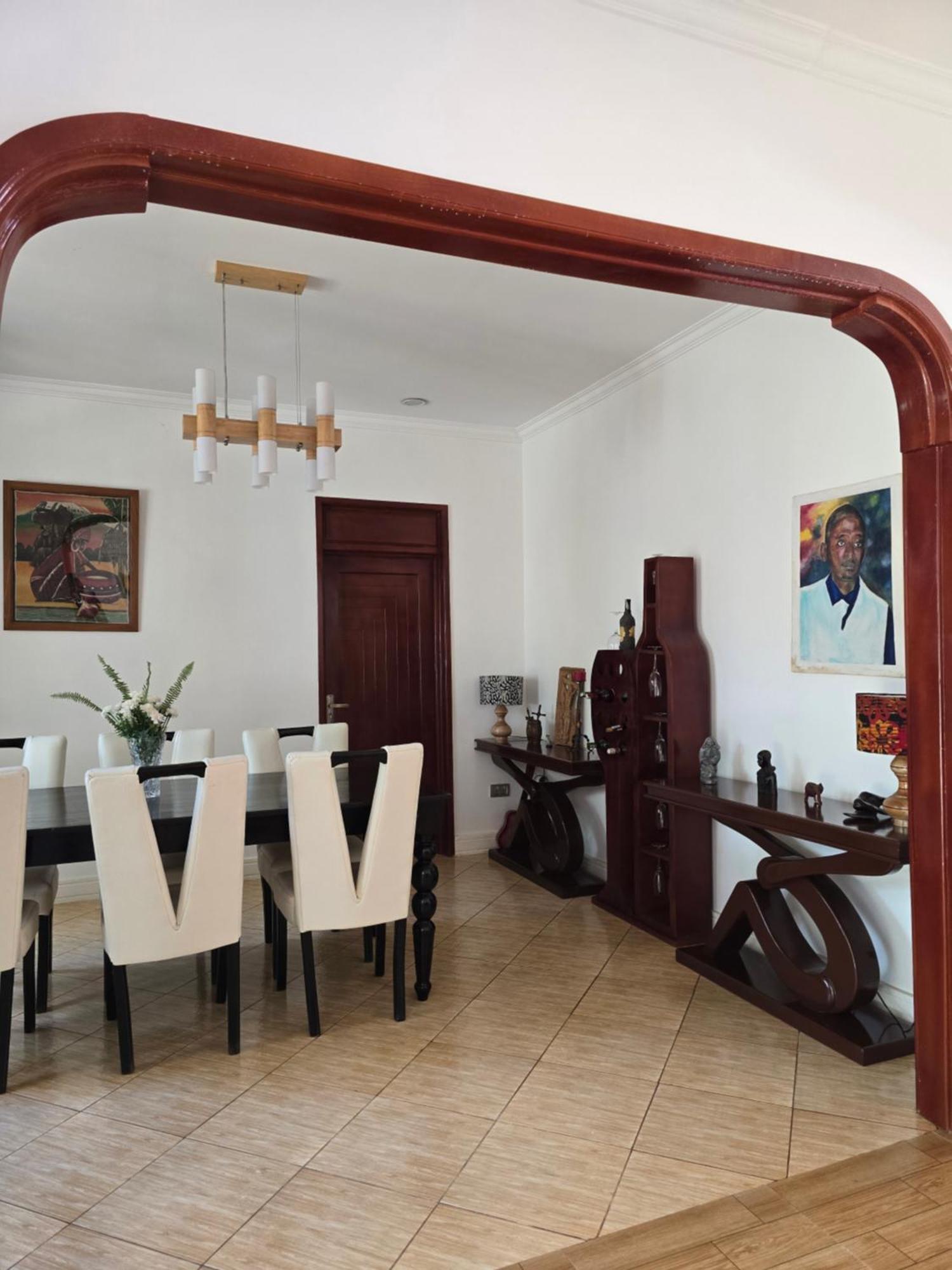 Sprunger Avenue - Tulia Homes Moshi Esterno foto