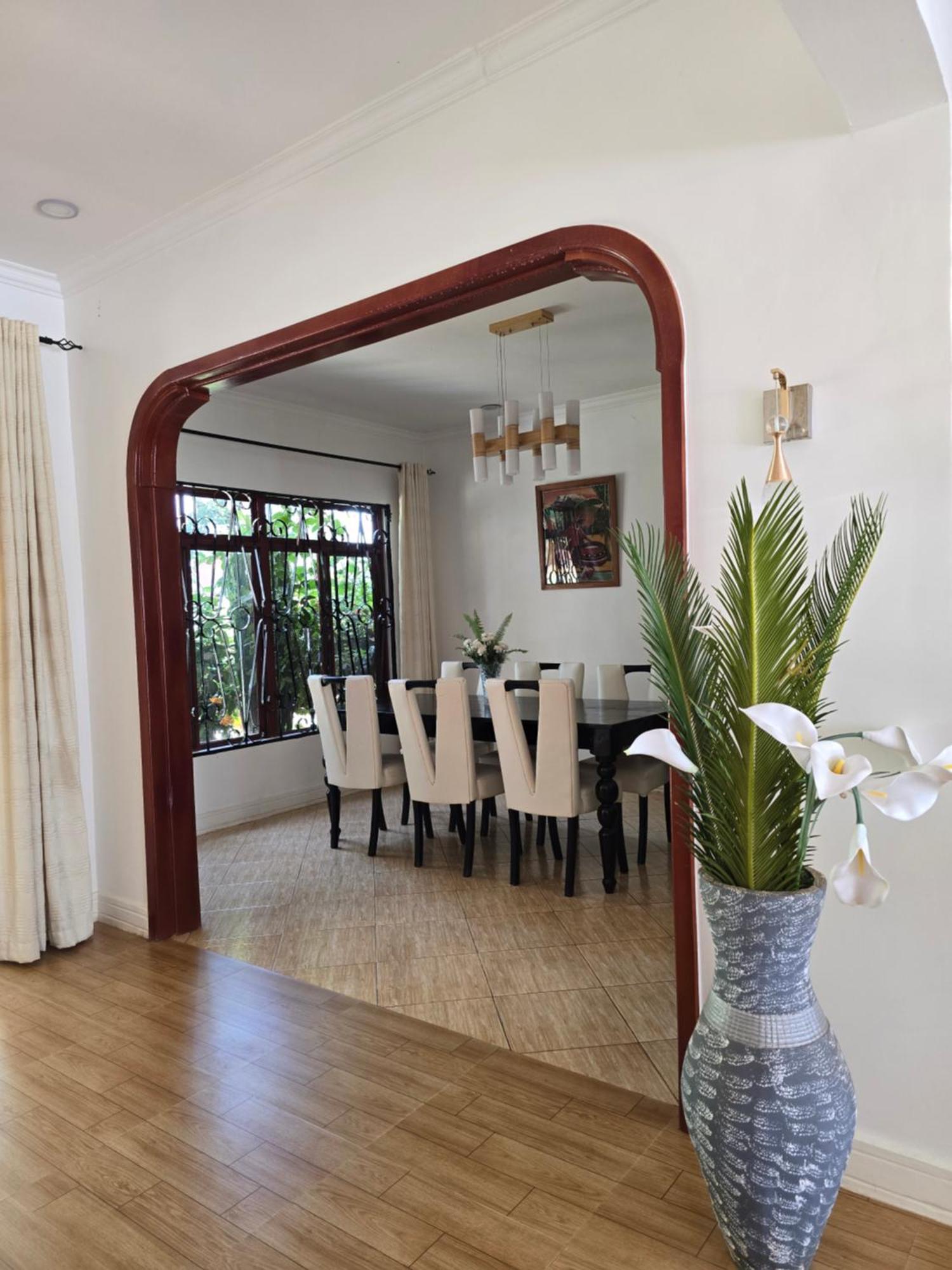 Sprunger Avenue - Tulia Homes Moshi Esterno foto